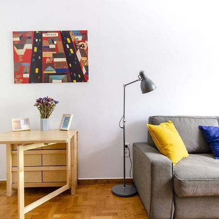 Colourful Apartment Under The Acropolis Atene Esterno foto
