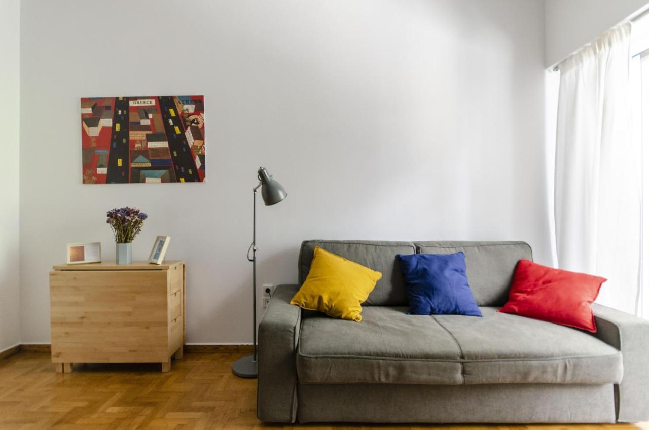 Colourful Apartment Under The Acropolis Atene Esterno foto